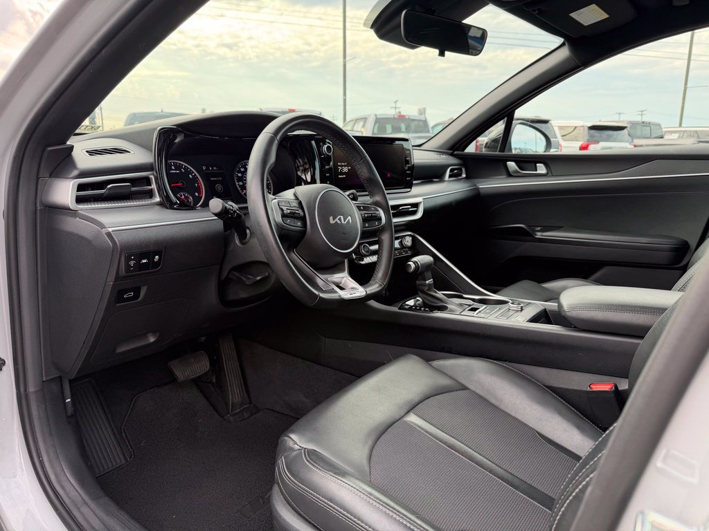 Used 2023 Kia K5 GT-Line w/ GT-Line Premium Package FWD image 9