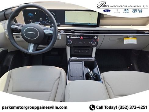 New 2025 Hyundai Tucson SEL image 13