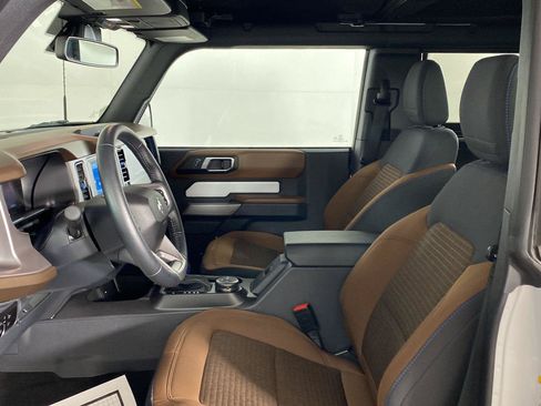 Used 2023 Ford Bronco Outer Banks AWD/4WD image 14