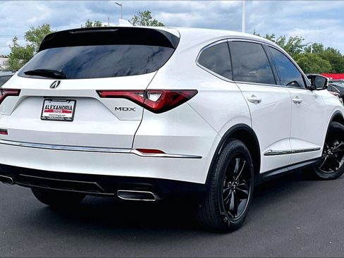 Used 2023 Acura MDX FWD image 11