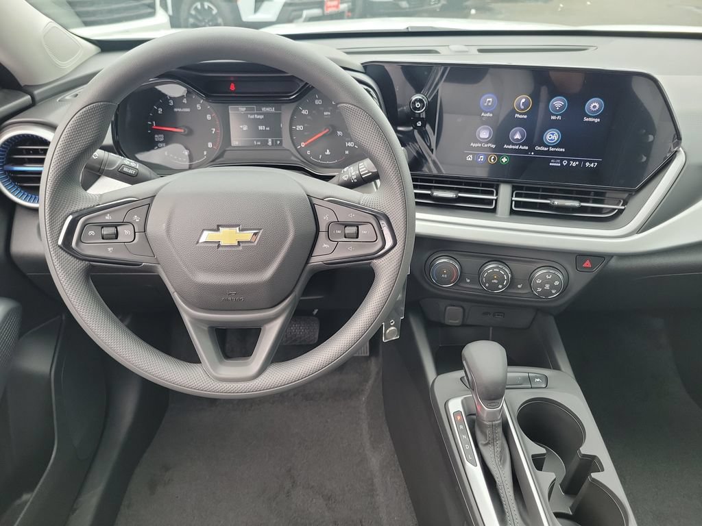 New 2026 Chevrolet Trax LS w/ LS Convenience Package FWD image 4