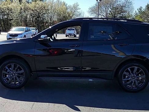 Used 2023 Chevrolet Equinox RS image 5