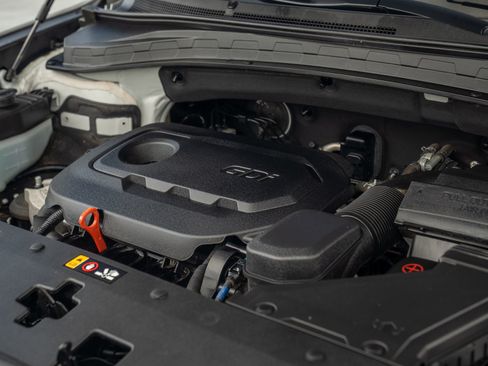 Used 2019 Hyundai Santa Fe SE AWD/4WD image 30
