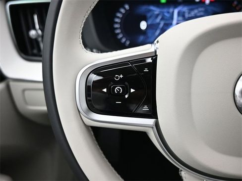 New 2026 Volvo XC60 B5 Ultra w/ Protection Package Premier image 25