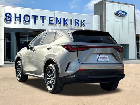 Used 2025 Lexus NX 250 FWD image 6