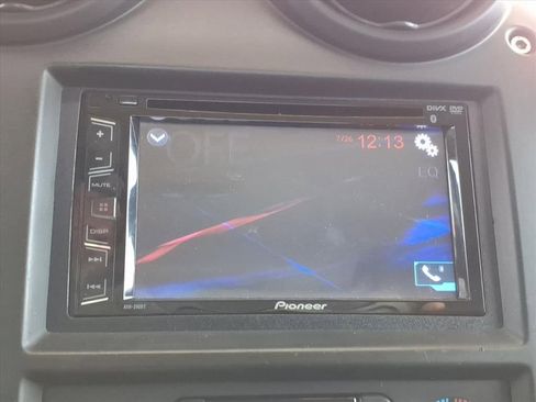 Used 2005 HUMMER H2 SUT w/ Preferred Equipment Group image 16