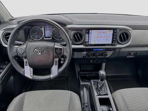 Used 2022 Toyota Tacoma SR5 RWD image 14