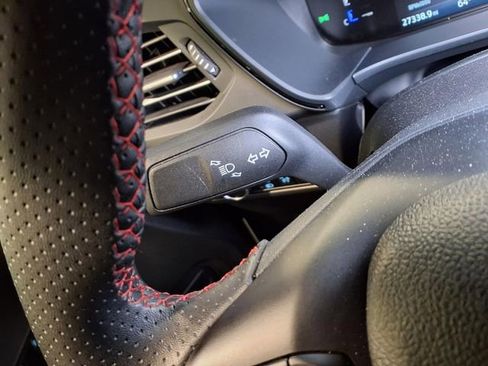 Certified 2025 Ford Escape ST-Line FWD image 12