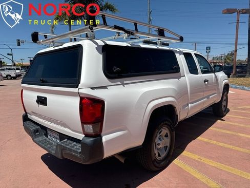Used 2020 Toyota Tacoma SR image 11