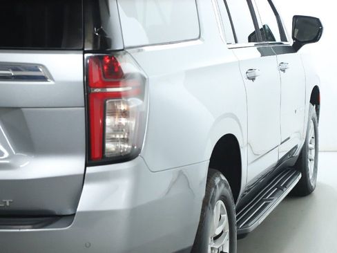 Used 2023 Chevrolet Suburban LT image 47