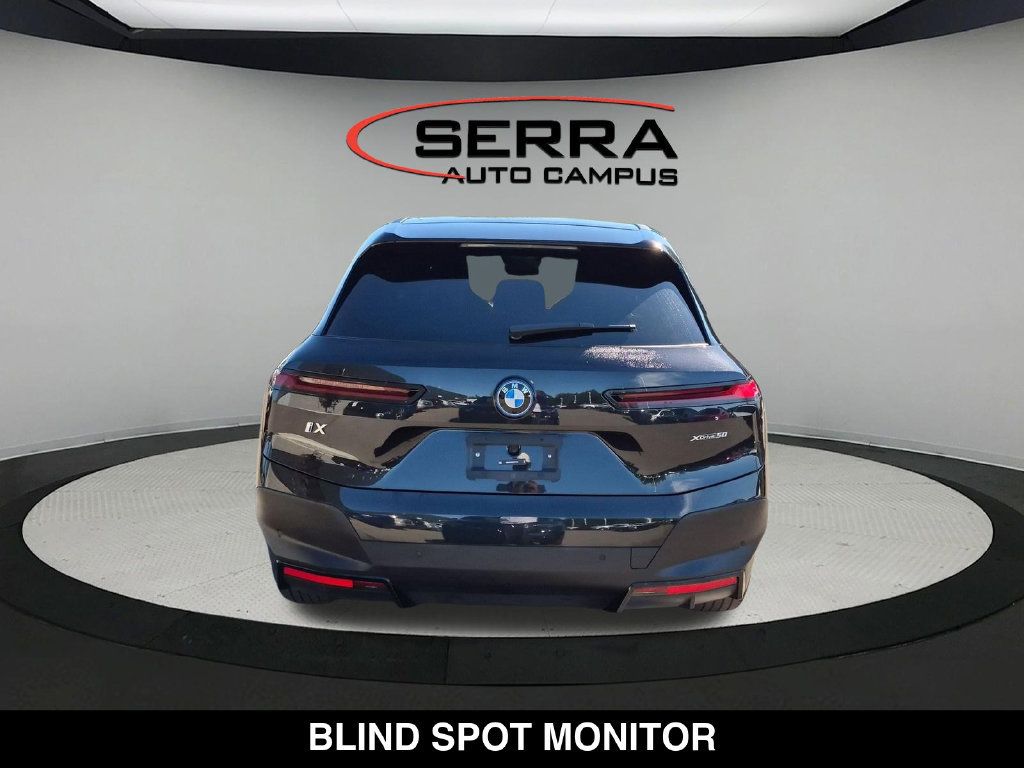 Used 2024 BMW iX xDrive50 w/ Premium Package AWD/4WD image 13