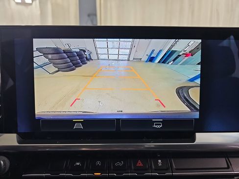 Certified 2023 Chevrolet Silverado 1500 LT image 27