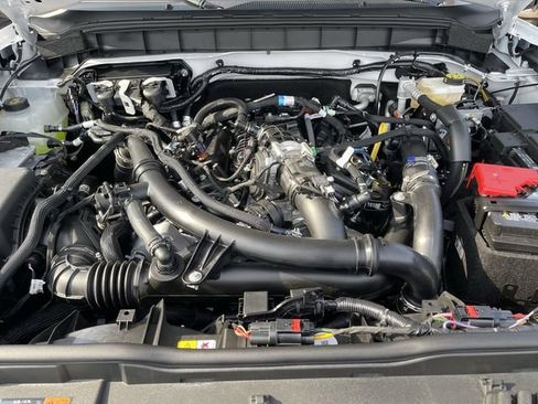 New 2026 Ford Bronco Outer Banks w/ Sasquatch Package AWD/4WD image 12
