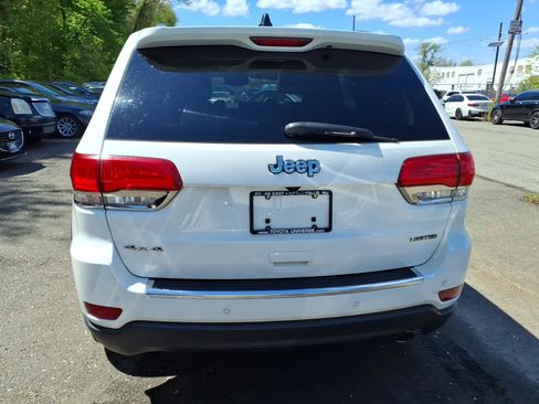 Used 2017 Jeep Grand Cherokee Limited AWD/4WD image 5