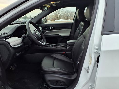 New 2026 Jeep Compass Limited w/ Sun, Sound & Navigation Group image 15