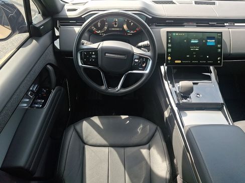 Used 2025 Land Rover Range Rover Sport AWD/4WD image 11