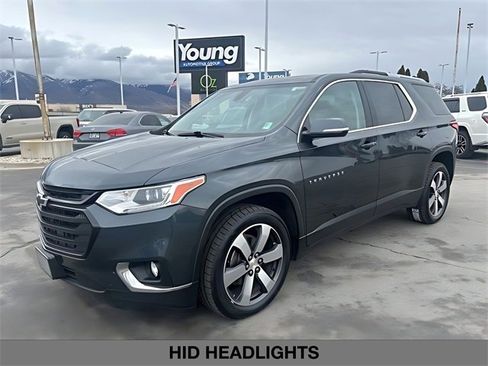 Used 2018 Chevrolet Traverse LT w/ LPO, Black Accent Package image 7