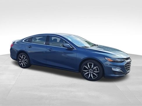 Used 2024 Chevrolet Malibu RS FWD image 2