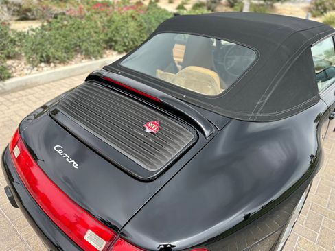 Used 1996 Porsche 911 Carrera image 32