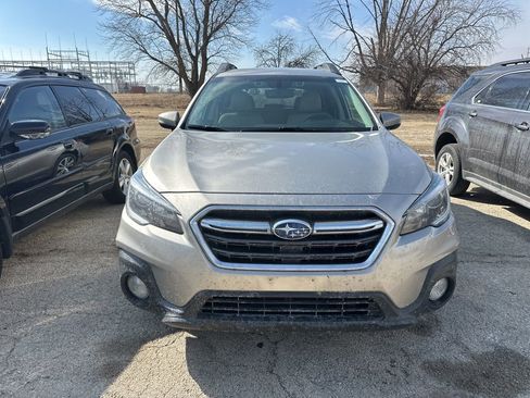 Used 2019 Subaru Outback 2.5i Limited image 18
