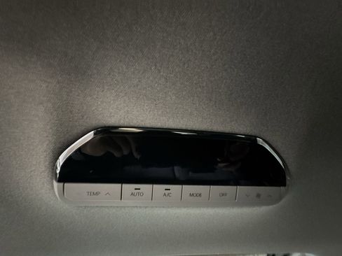 New 2026 Kia EV9 Wind image 31