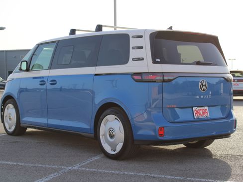New 2025 Volkswagen ID. Buzz 1st Edition image 5