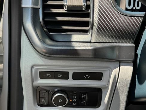 Used 2023 Ford F150 Limited image 16