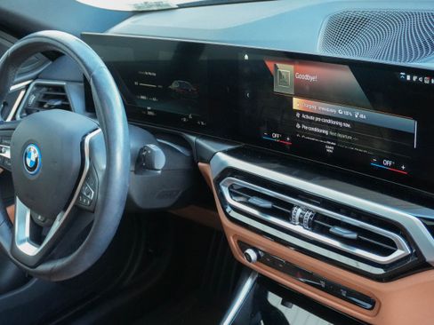 Certified 2023 BMW i4 eDrive35 w/ Premium Package image 9