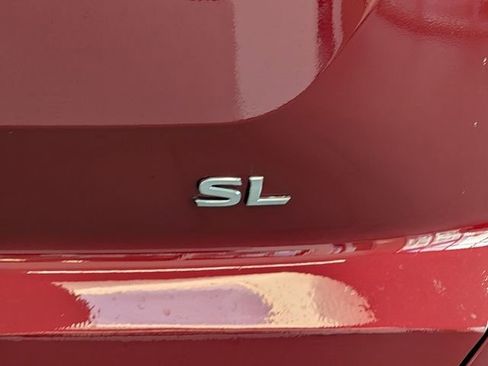 Used 2023 Nissan Pathfinder SL image 12