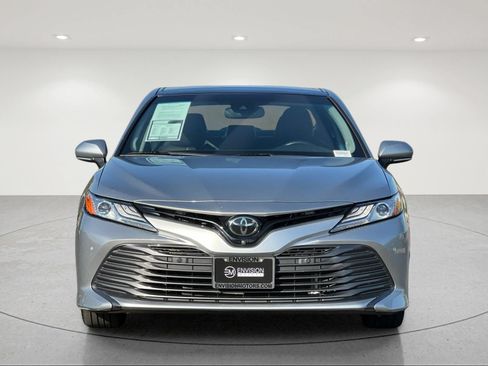 Used 2019 Toyota Camry XLE w/ Driver Assist Package FWD image 8