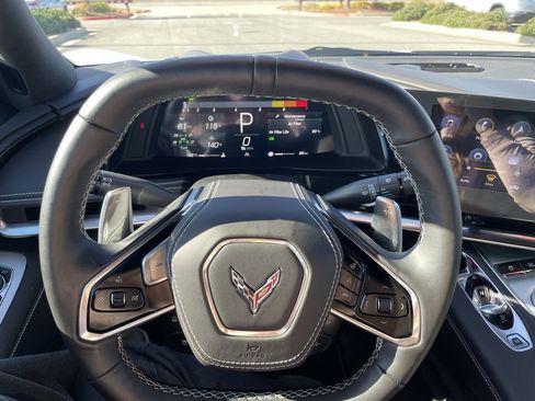 Used 2022 Chevrolet Corvette Stingray w/ Z51 Performance Package image 15