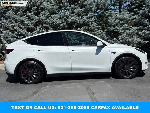 Used 2024 Tesla Model Y Performance AWD/4WD image 10
