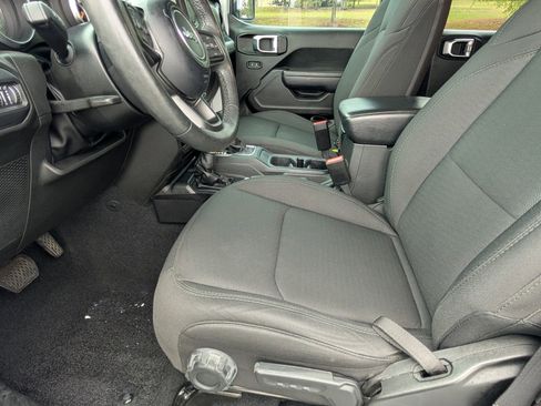 Certified 2022 Jeep Wrangler Unlimited Sport image 13