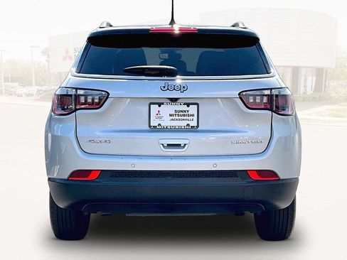 Used 2025 Jeep Compass Limited AWD/4WD image 5