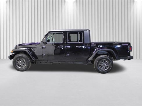 New 2026 Jeep Gladiator Sport image 7