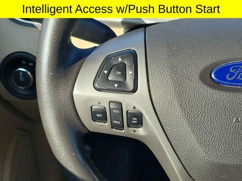 Used 2017 Ford Taurus SEL w/ Equipment Group 201A FWD image 11