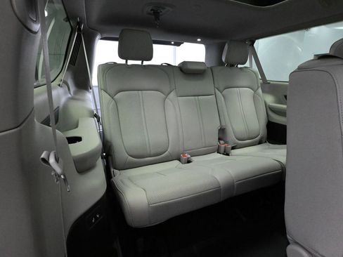 Used 2024 Jeep Wagoneer L Series II w/ Premium Group I image 49