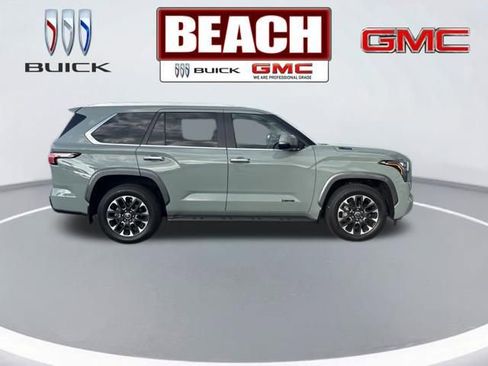 Used 2024 Toyota Sequoia Limited AWD/4WD image 4