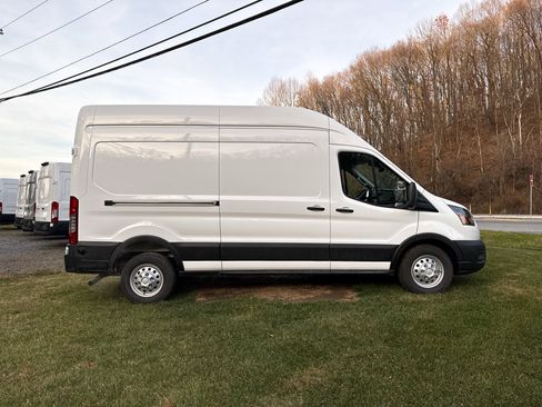 New 2026 Ford Transit 350 148 High Roof AWD image 17