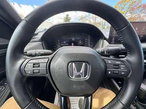 Used 2025 Honda Accord Sport image 19