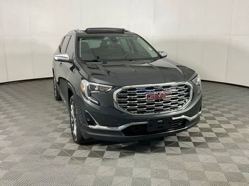 Used 2018 GMC Terrain Denali w/ Advanced Safety Package AWD/4WD image 3