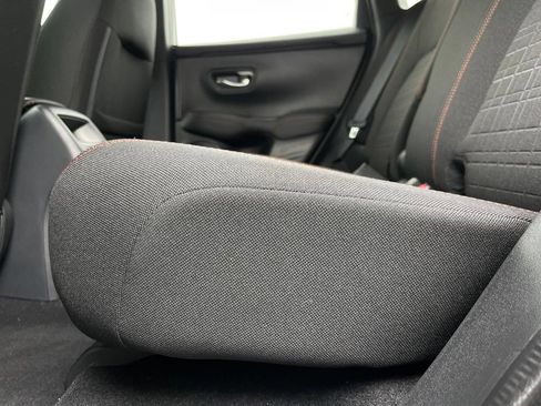 Certified 2025 Honda HR-V Sport image 39
