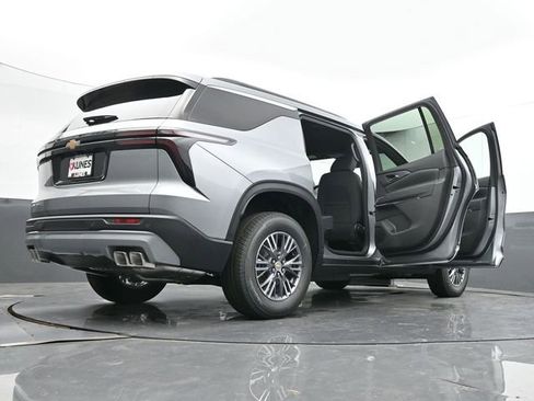 New 2026 Chevrolet Traverse LT w/ LPO, Floor Liner Package image 72