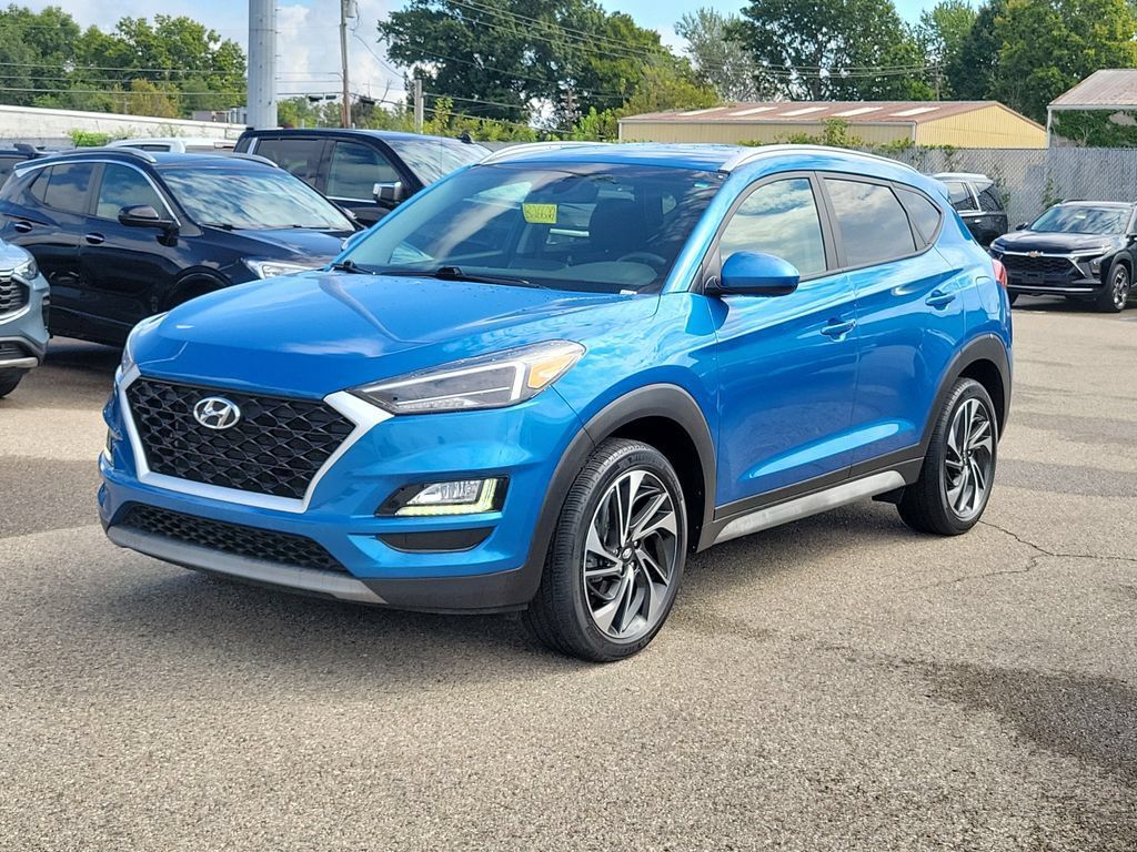 Used 2021 Hyundai Tucson Sport FWD image 2