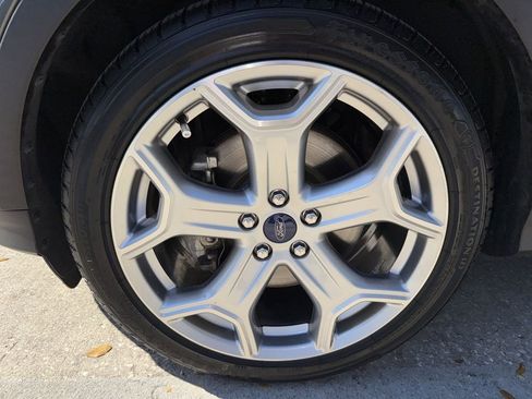 Used 2017 Ford Escape Titanium image 38