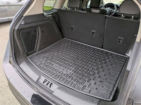 Certified 2025 Lincoln Corsair AWD w/ Equipment Group 101A image 29