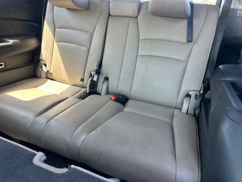 Used 2016 Honda Pilot Touring image 12