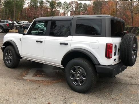 New 2024 Ford Bronco Big Bend image 9
