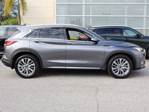 Certified 2023 INFINITI QX50 Luxe image 10