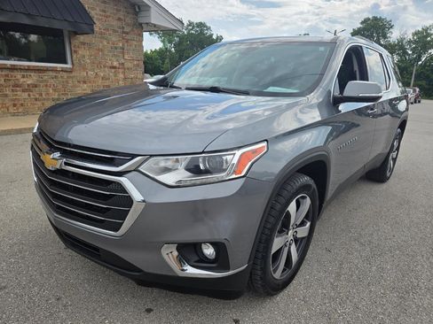 Used 2018 Chevrolet Traverse LT w/ LPO, Floor Liner Package AWD/4WD image 1